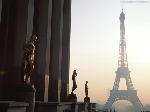 Стоит ли ехать в Париж?